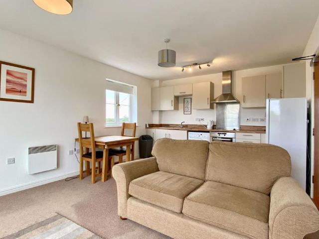 Apartment for rent in Laleston, Broadlands