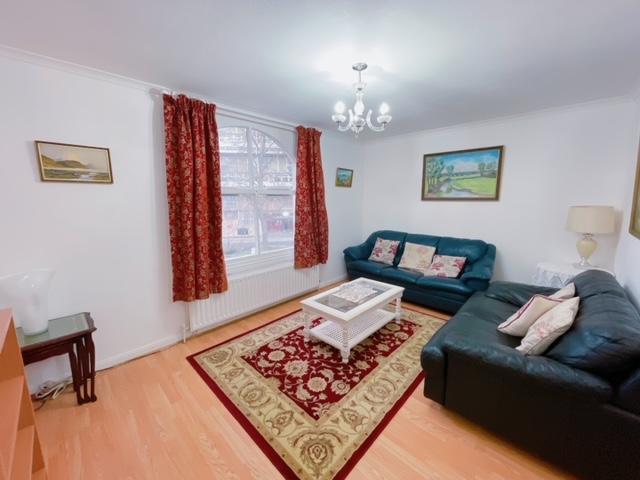 Flat for rent in London Borough of Ealing, Hanwell