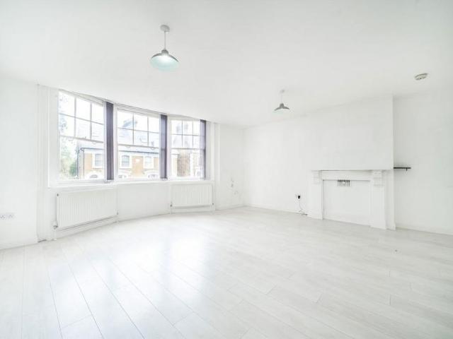 Apartment for rent in London Borough of Richmond upon Thames, Greater London
