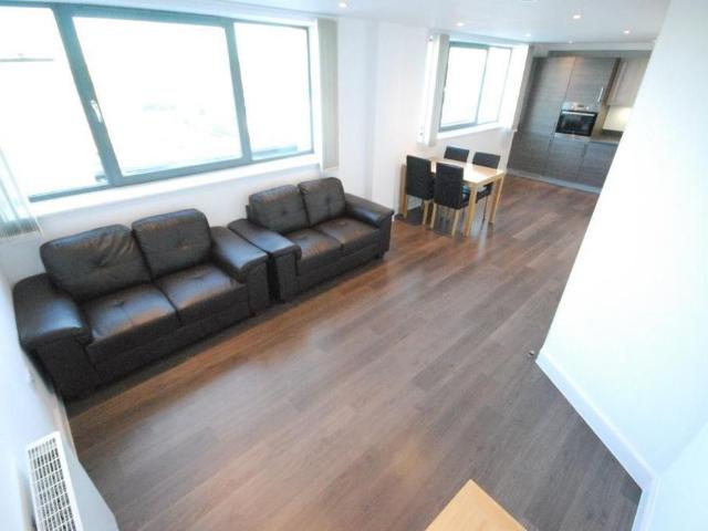 Apartment for rent in Oval, Greater London