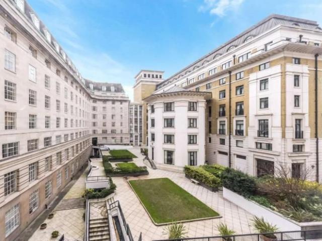 Apartment for rent in South Bank, Greater London