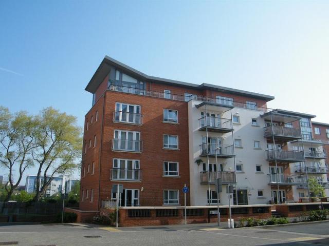 Flat for rent in Poole