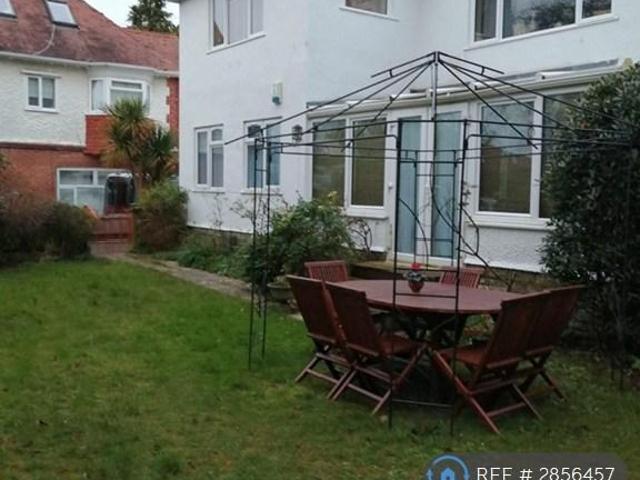 Flat for rent in Penn Hill, Isle Of Man