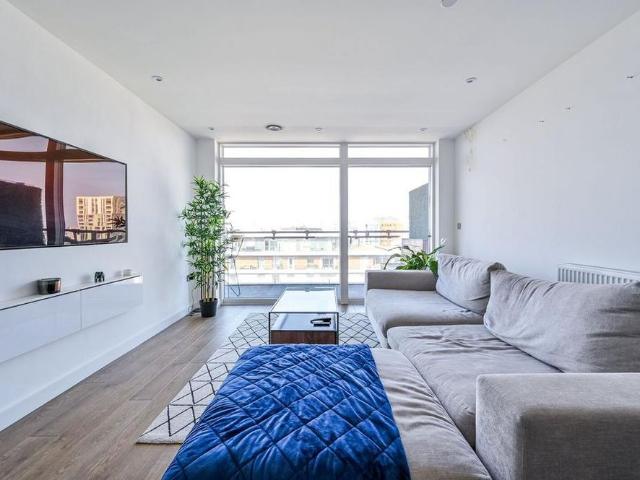 Apartment for rent in East Greenwich, Greater London