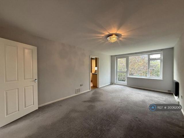 Apartment for rent in London Borough of Bromley, Greater London
