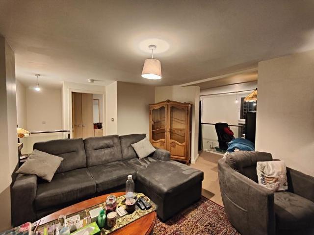 Apartment for rent in Belle Isle, West Yorkshire