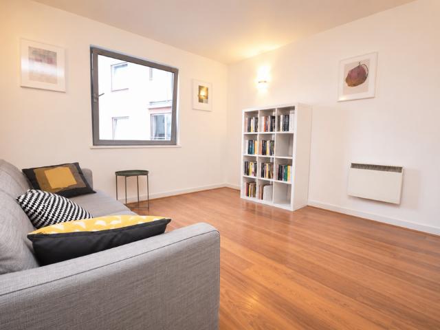 Apartment for rent in Deals Gateway, Greater London
