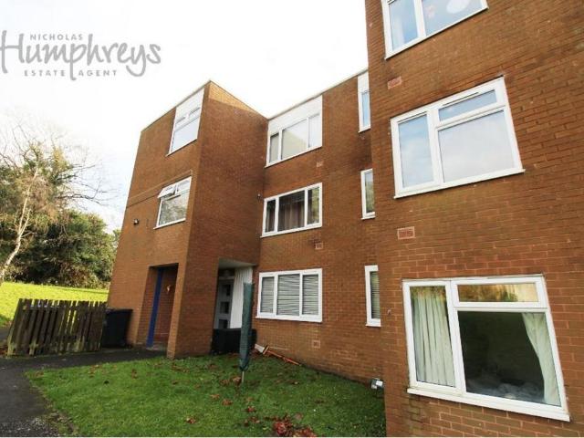 Flat for rent in Halesowen, West Midlands
