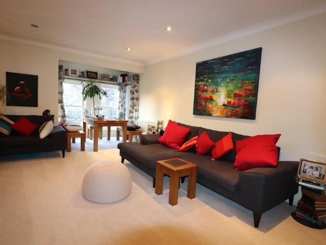 Apartment for rent in Heigham Grove, East Bank
