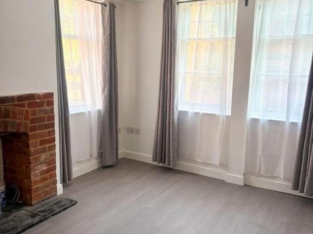Apartment for rent in Belmont, Dromore