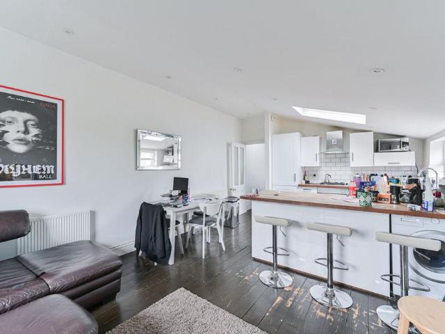 Flat for rent in Furzedown, Isle Of Man