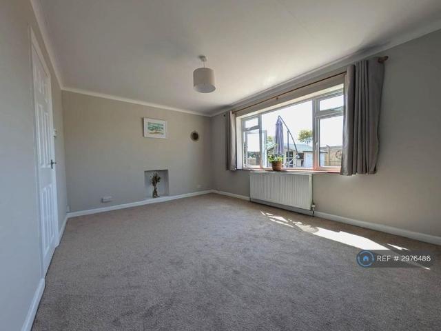 Apartment for rent in Fishersgate, West Sussex