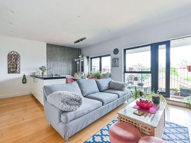 Apartment for rent in Walworth, Greater London