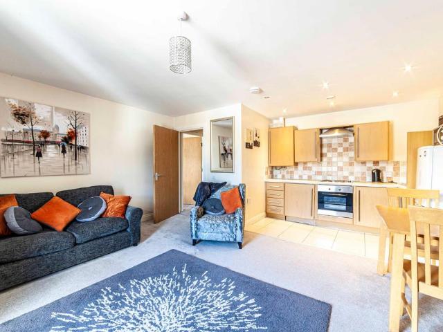 Flat for rent in Greenheys, Greater Manchester