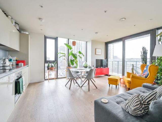Flat for rent in Elephant and Castle, Greater London