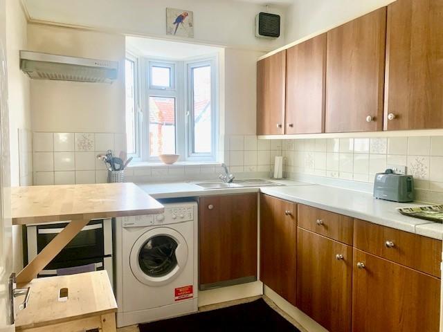 Flat for rent in North Sheen, Greater London