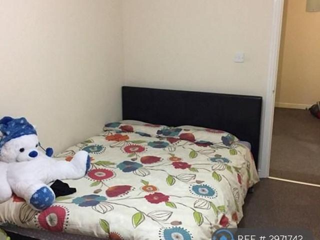Apartment for rent in Gants Hill, Greater London
