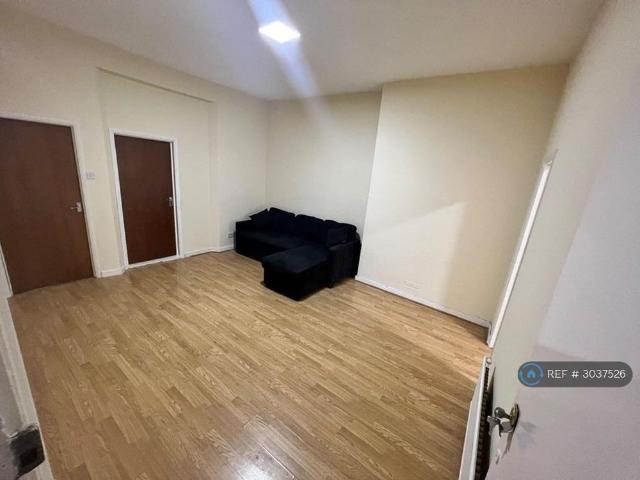 Apartment for rent in Gants Hill, Greater London