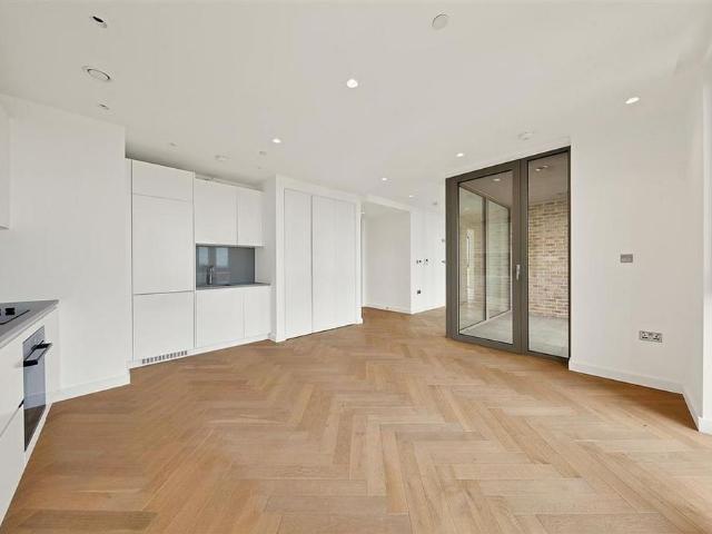 Apartment for rent in Dudden Hill, Greater London
