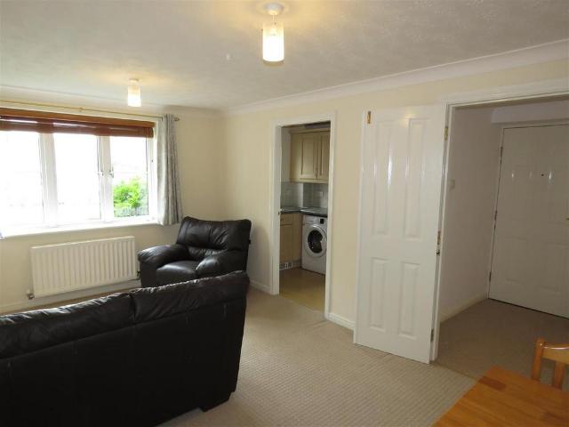 Flat for rent in Worrall, Isle Of Man