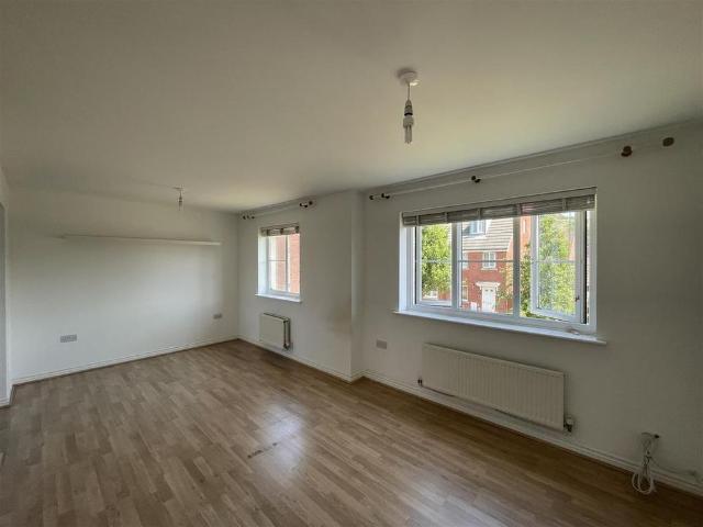 Apartment for rent in Nangreaves, Wales