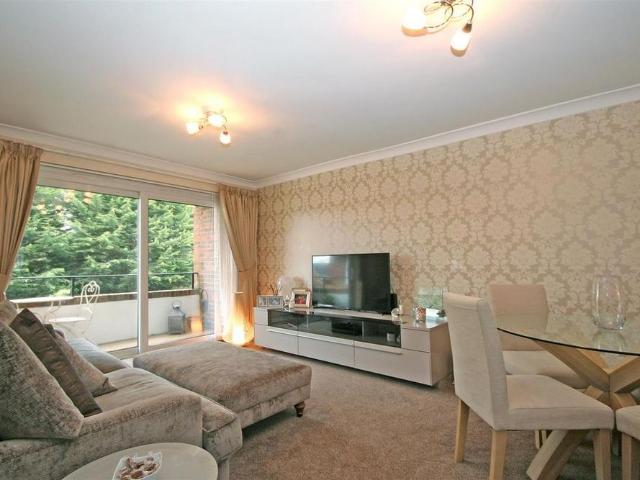 Apartment for rent in Radlett, Hertfordshire
