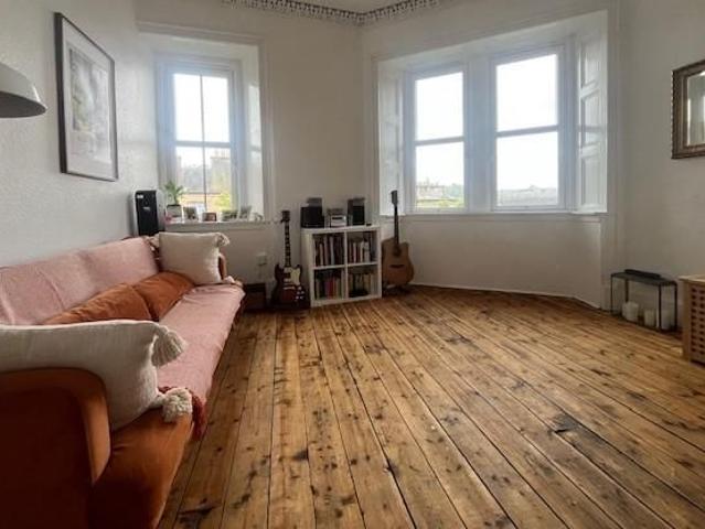 Apartment for rent in Hillside, Leith