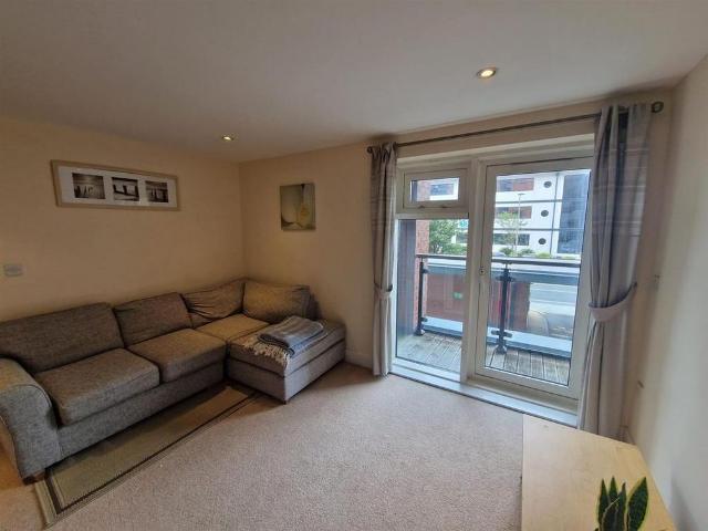 Apartment for rent in SA1 Swansea Waterfront, Nangreaves