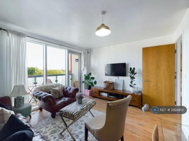 Apartment for rent in The Haulgh, Lee Bank