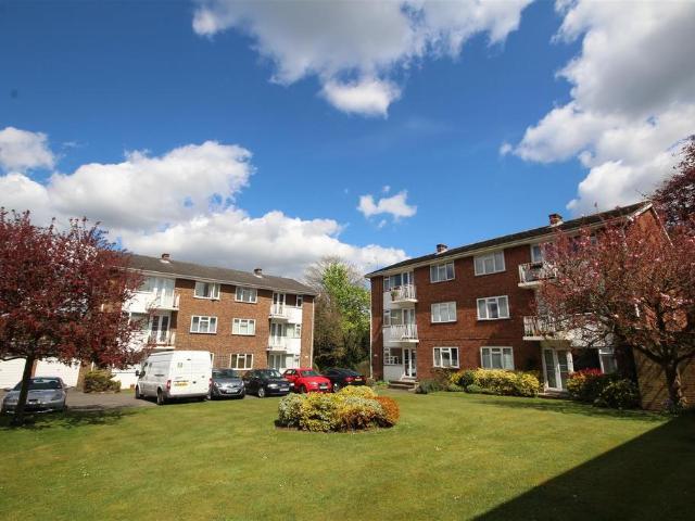 Flat for rent in Charlotteville, Westborough