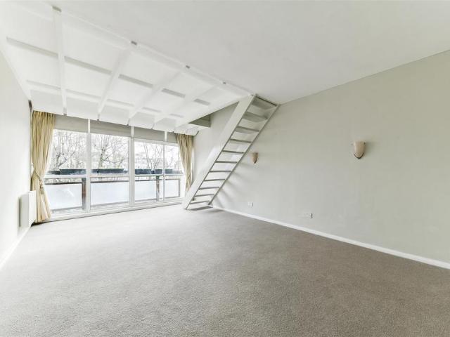 Flat for rent in Fulham, Greater London