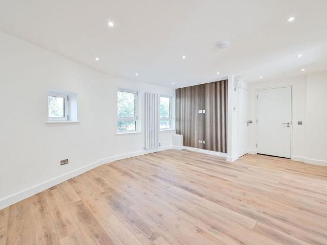 Apartment for rent in Rotherhithe, Greater London