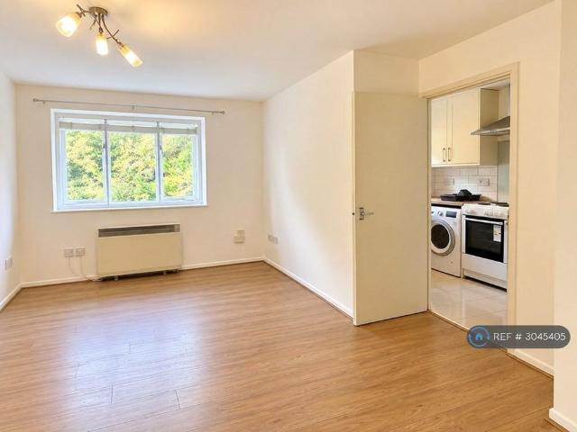 Apartment for rent in Hill View, King's Walden
