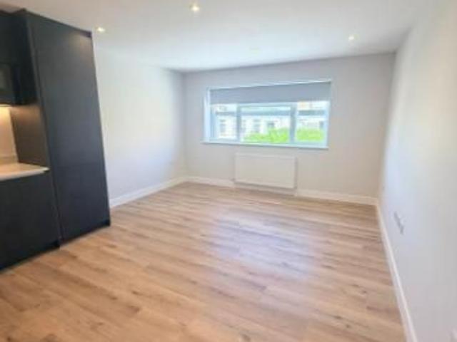 Apartment for rent in London Borough of Bromley, Greater London