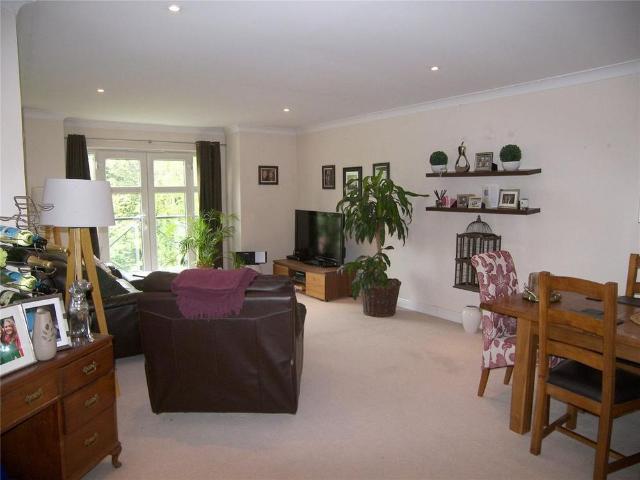 Apartment for rent in Charvil