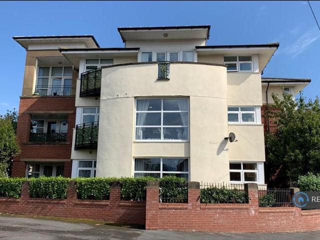 Flat for rent in Layton, Blackpool