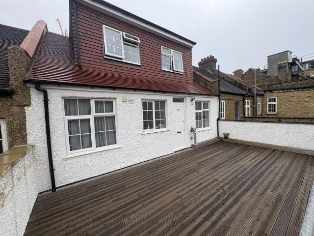 Flat for rent in Greater London