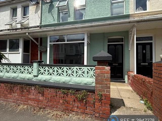 Flat for rent in Porthcawl, Nottage