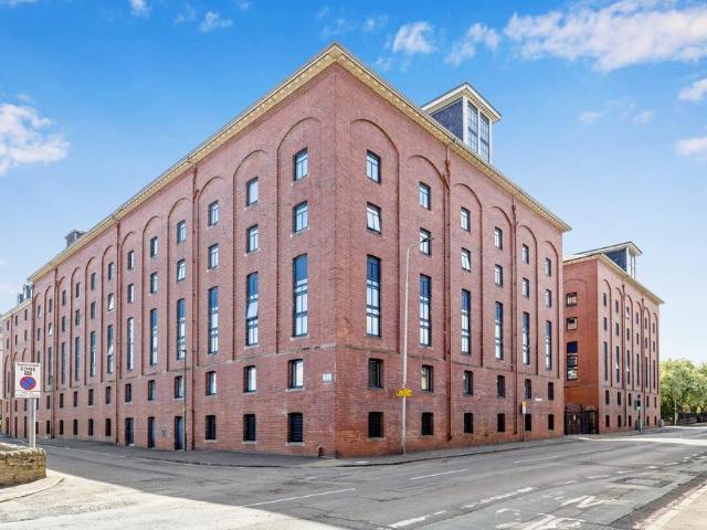 Flat for rent in Moat, Slateford