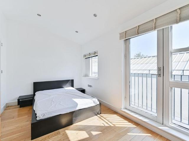 Flat for rent in Clapham, Greater London