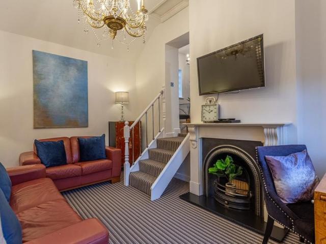 Apartment for rent in St Albans, Five Acres