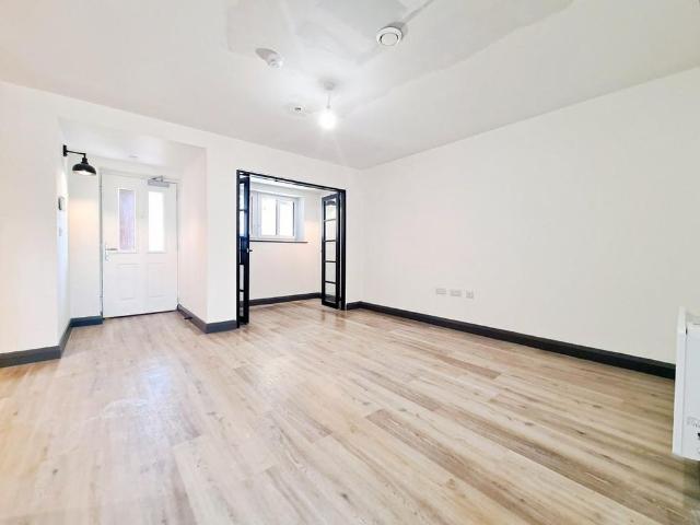 Apartment for rent in Central Retail District, Manchester
