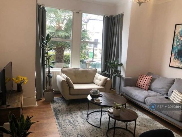 Apartment for rent in London Borough of Redbridge, Greater London