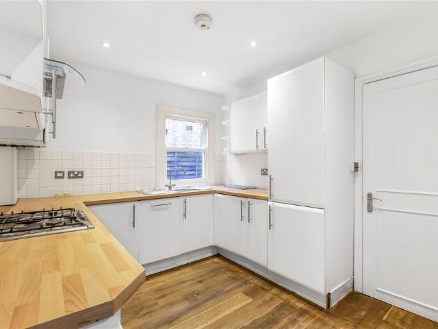 Flat for rent in Clapham, Greater London