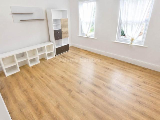 Flat for rent in Reading West, Reading