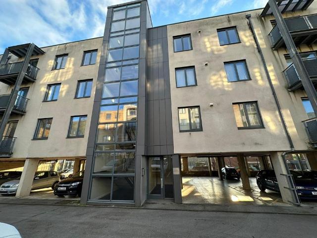 Flat for rent in Baildon