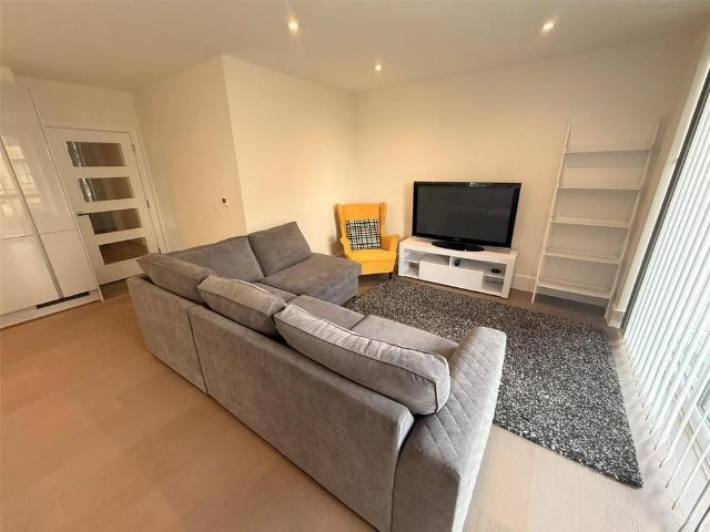 Apartment for rent in Newtown, Reading