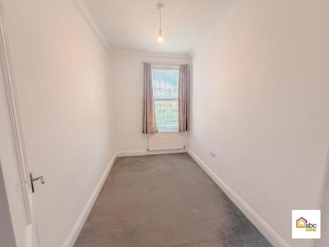 Apartment for rent in Gants Hill, Greater London