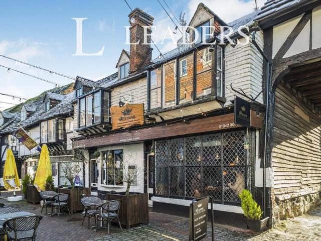 Flat for rent in Perryfields, West Sussex