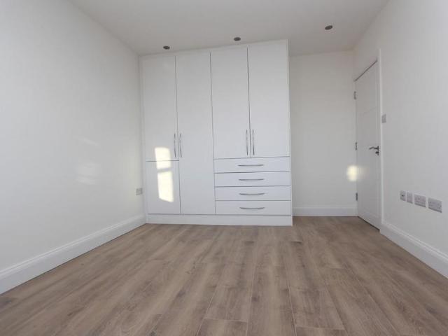 Apartment for rent in Lane, Greater London